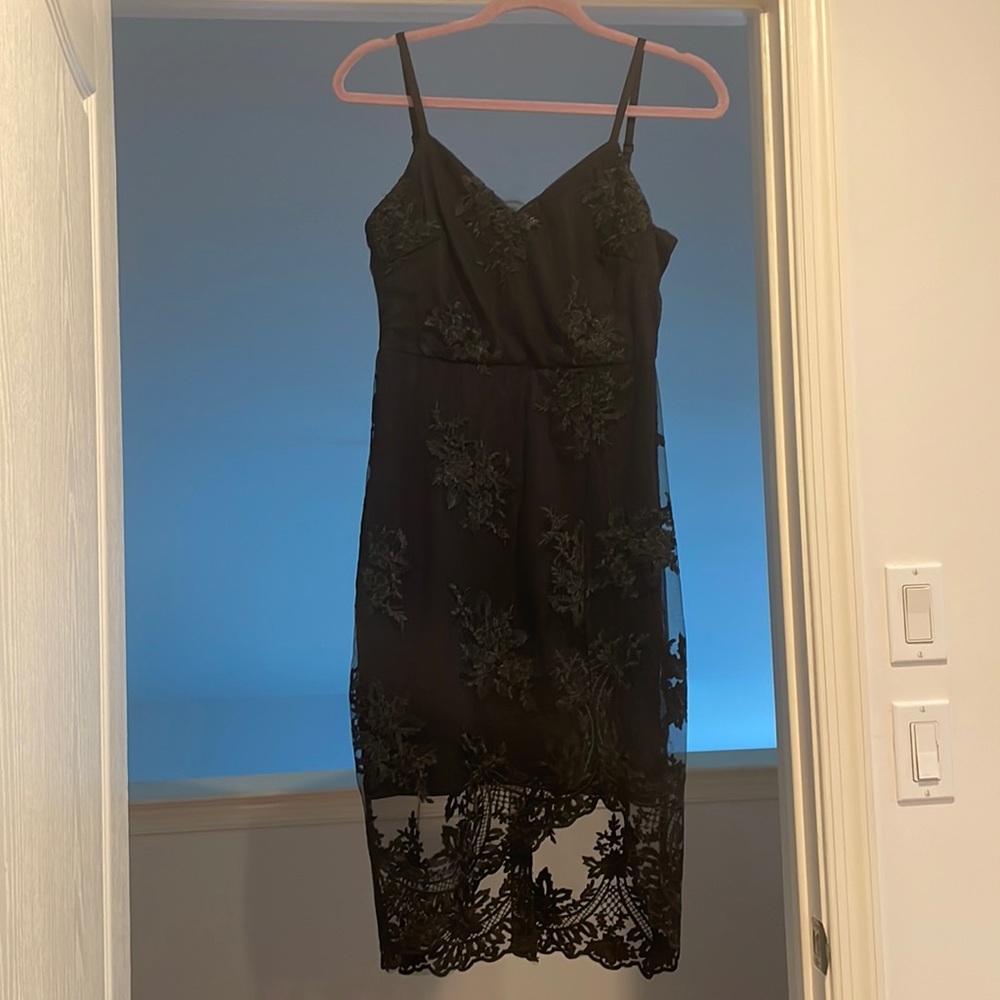 Guess lace dress - new with tags